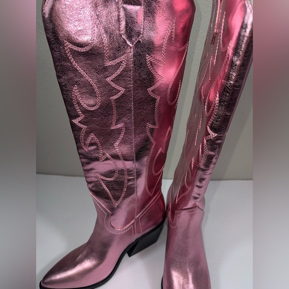 Madden Girl Tall Western Boots Size 7.5
Metallic Pink New - Picture 3 of 12
